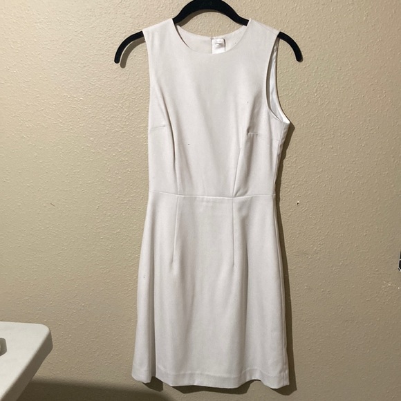 Business Dress - Picture 1 of 3